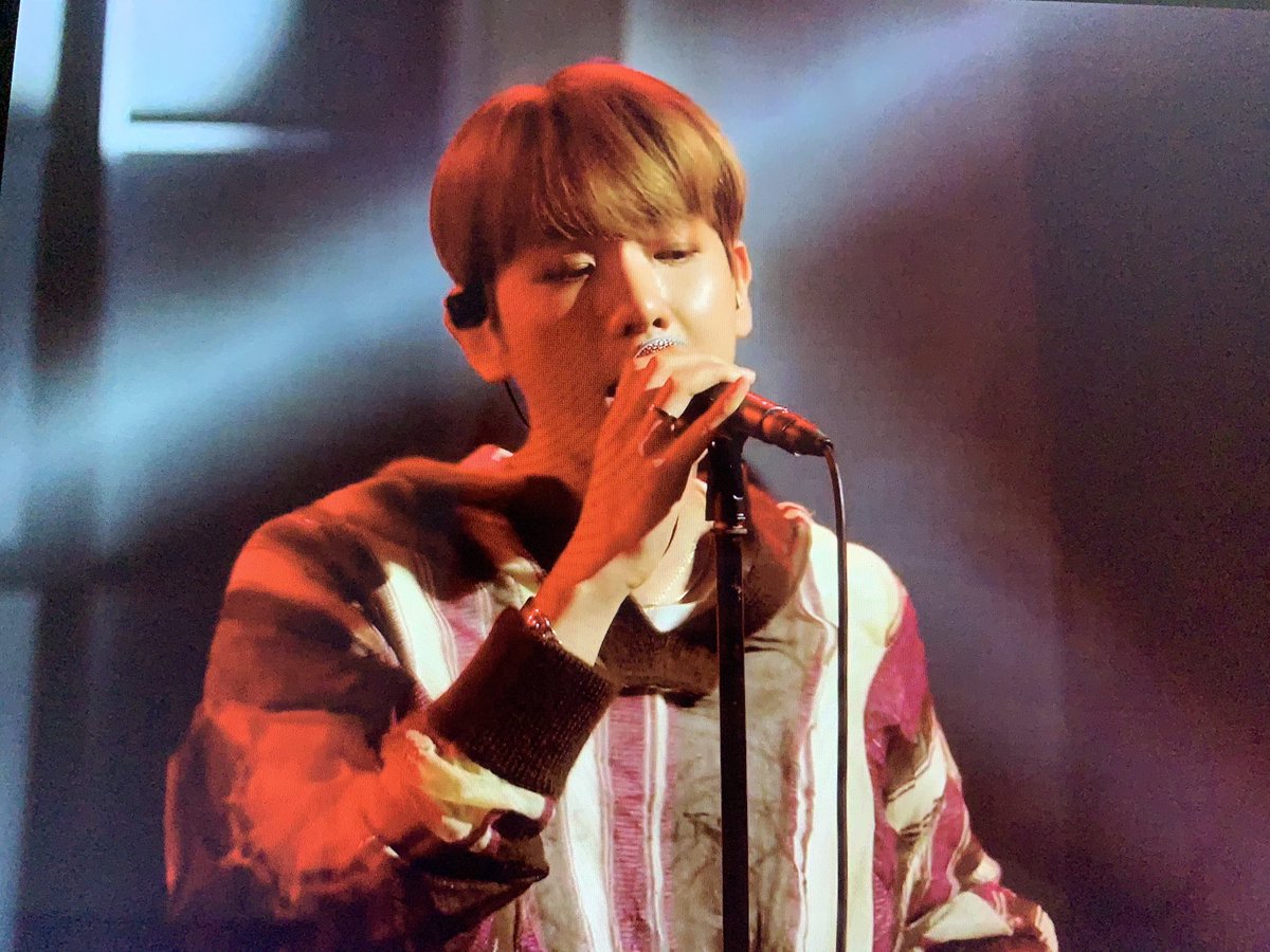 dyopathy's tweet photo. look !! at !!! him !!! 😭😭

#BAEKHYUNinOVERPASS 
@overpassfest https://t.co/tEWVZ3DUmM