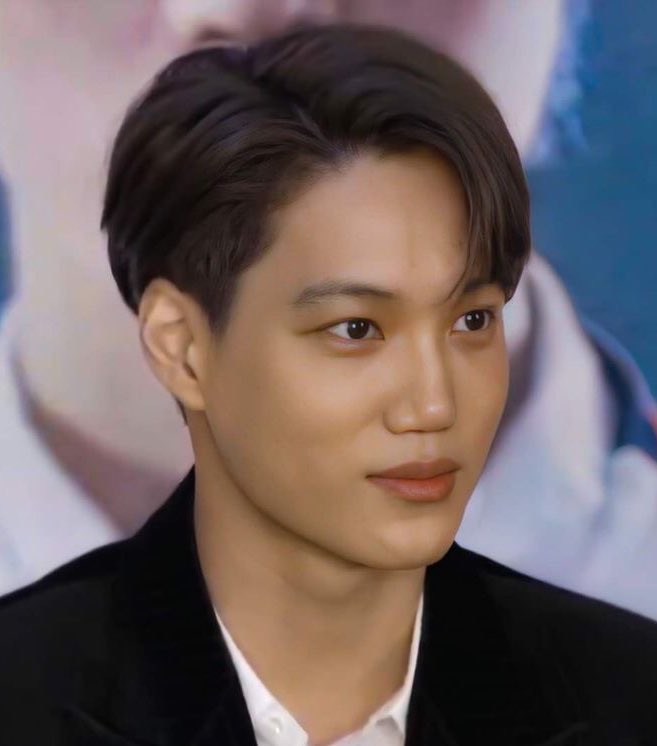 anyways thank you for listening to my ted talk i was just having a mental breakdown over jongin