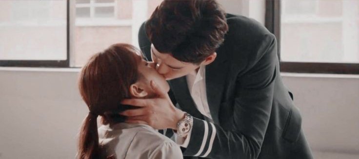 9. WGreat Dramai am totally amazedand in love with this drama was hooked to it since first epithe story is completely unique. Lee jong suk is amazing as usual.the chemistry between the leads is greatit is a full of romance,humour & science fiction #LeeJongSuk  #HanHyoJoo