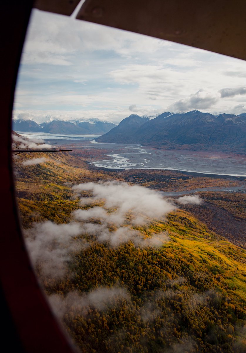 viewswithellen's tweet photo. nothing makes me happier than seeing alaska from the sky https://t.co/ExOAZCXAwS