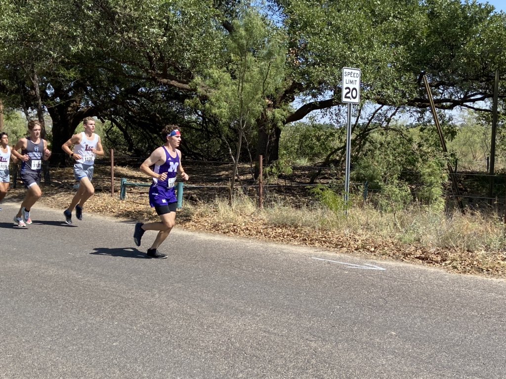 AthleticsMISD's tweet photo. Varsity Boys Division I @midland_xc @MidlandLEE @dezstephenson https://t.co/3garONc2O9