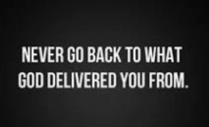Unveiledminist4's tweet photo. You might be a strong woman of God, but donโt put yourself into a situation that God has already brought you out of.
Isaiah 43:18 tells us to forget the former things. #Runfromit #Protectyourheart https://t.co/oI7e2Cl1AV