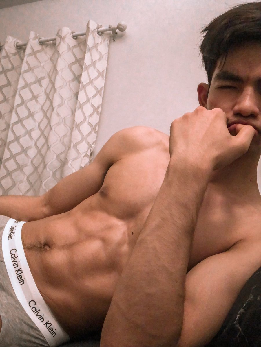 𝑷𝑩 tweet media