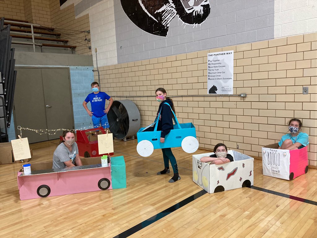 GayleStrom1's tweet photo. Friday St. Mary's hosted drive in movie for MS!  We had a great time and prizes for the best decorated cars!  Thanks to PTP for purchasing the movie license and to our athletic boosters for help with popcorn!  #SLSMCharacter #thepantherway https://t.co/dTXXvNxhQR