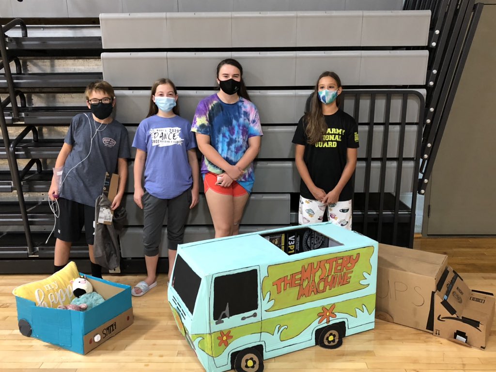 GayleStrom1's tweet photo. Friday St. Mary's hosted drive in movie for MS!  We had a great time and prizes for the best decorated cars!  Thanks to PTP for purchasing the movie license and to our athletic boosters for help with popcorn!  #SLSMCharacter #thepantherway https://t.co/dTXXvNxhQR
