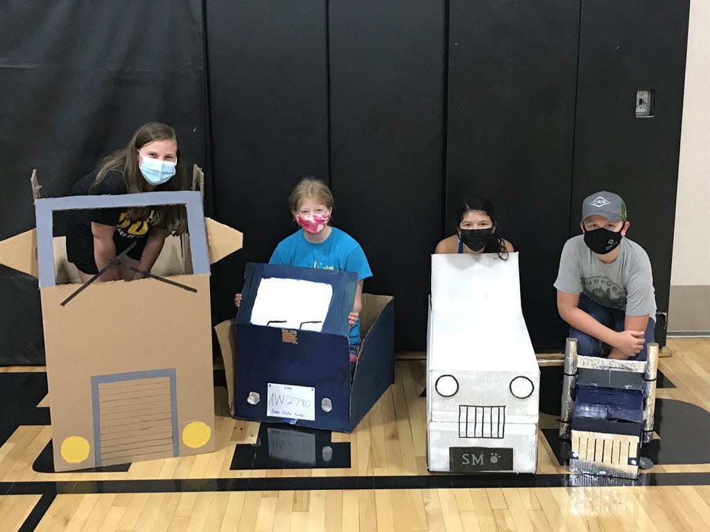 GayleStrom1's tweet photo. Friday St. Mary's hosted drive in movie for MS!  We had a great time and prizes for the best decorated cars!  Thanks to PTP for purchasing the movie license and to our athletic boosters for help with popcorn!  #SLSMCharacter #thepantherway https://t.co/dTXXvNxhQR