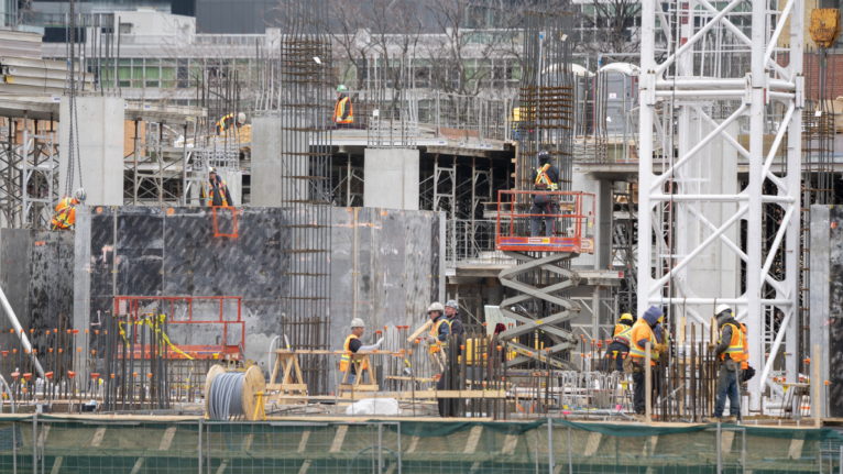 RealCdnRecovery's tweet photo. Opinion: Canada needs more infrastructure spending, but with a long view; not as short-term stimulus under the guise of economic recovery: https://t.co/WXU5MWQ4g6 @macleans #cdnecon #cdnpoli #RealJobsRealRecovery https://t.co/KR9Fg7yswp