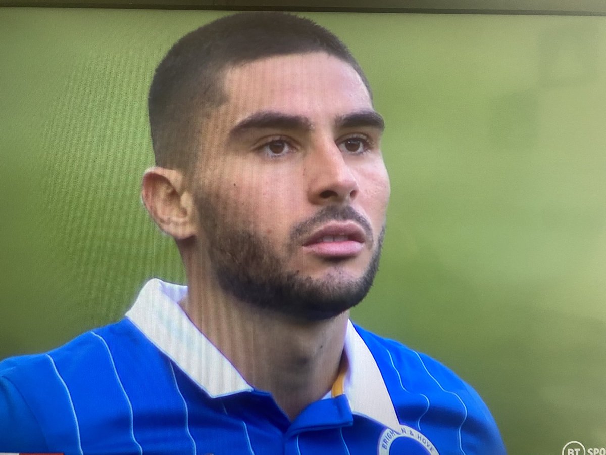 Footballtweet's tweet image. Life comes at you fast in the Premier League.