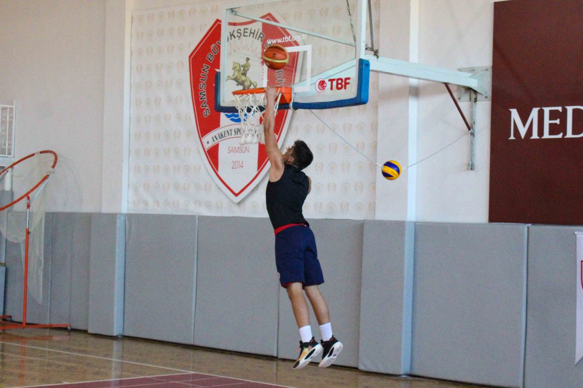 SSBasketbol tweet picture