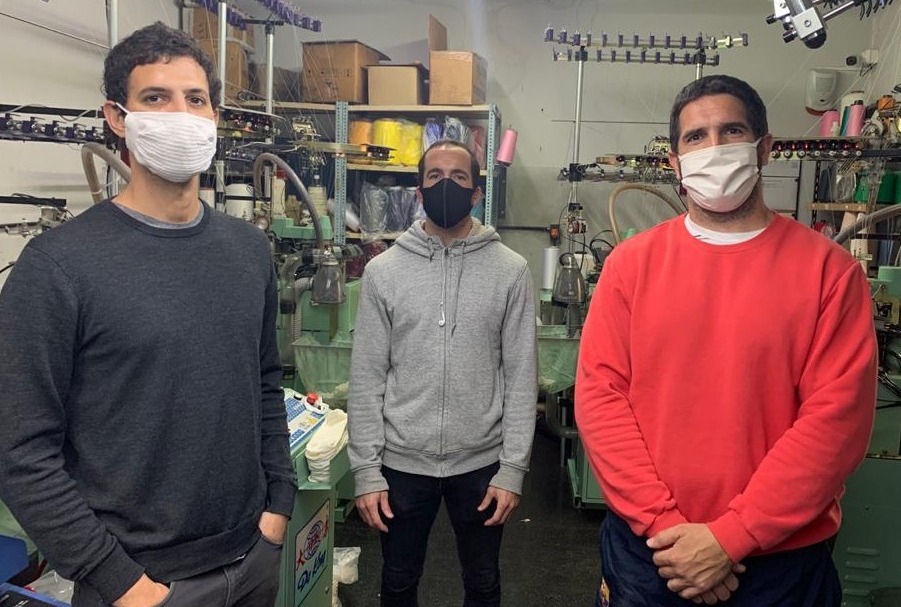 Ayer recorrimos la empresa Twill SRL, una pyme familiar que desde hace más de 40 años se dedica a la producción de ropa interior y tintorería industrial. 
Hoy más que nunca la industria textil nacional necesita nuestro apoyo y medidas concretas para salir adelante.