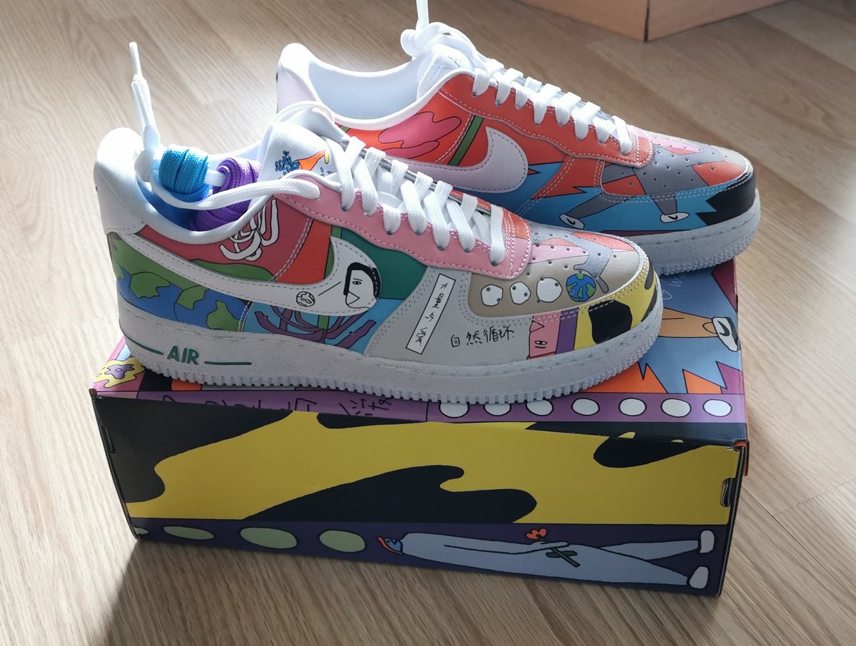 Ludocroco's tweet photo. Nouvelle paire...
Petit bijoux 💍
#Nike #earthdayeveryday #justdoit #ruohanwang #flyleather #AirForceOne
@Nike https://t.co/uSi6QWJgCg