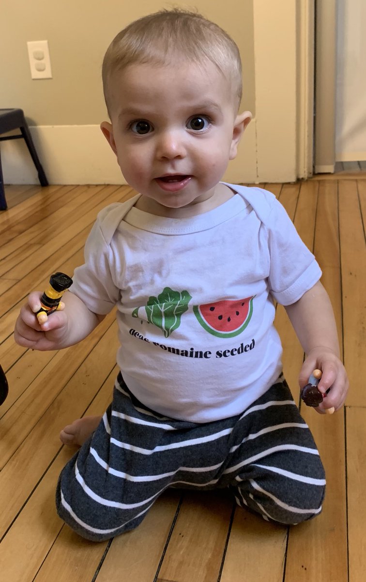 lesliebonci's tweet photo. #ActiveAdvice-The apples don’t fall far from the glam tree! Humor runs in the family. In honor of National Fruit and Vegetables Month a cute little man wearing Produce puns supplies the fun #peasromaineseeded #glamparenting #NFVM @Fruits_Veggies #haveaplant #fuelsofengagement https://t.co/UzmWQYOO3v