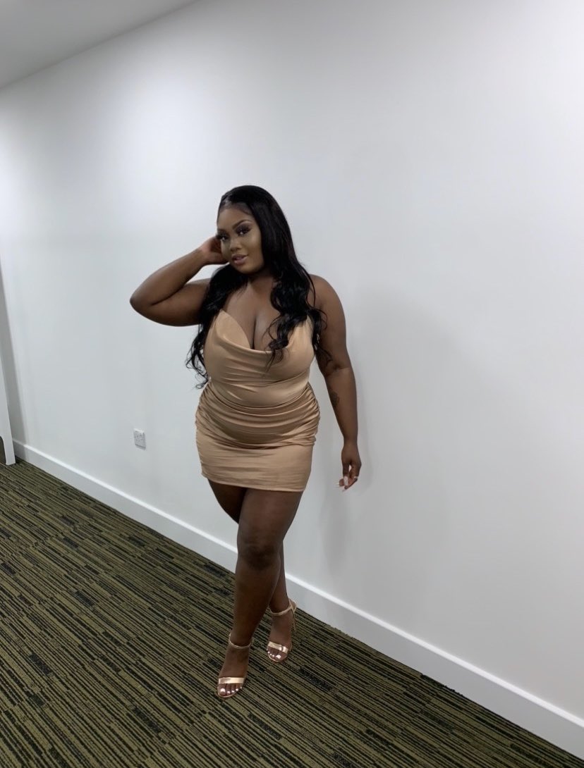 miarldn's tweet photo. 21😜🥂 https://t.co/2RZIA9m5rO