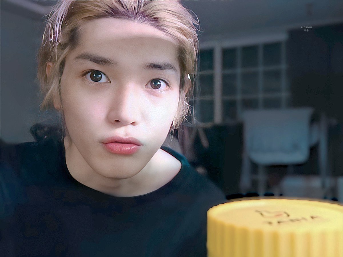 ขุงเงง /•᷅•᷄\Ⳋ tweet media