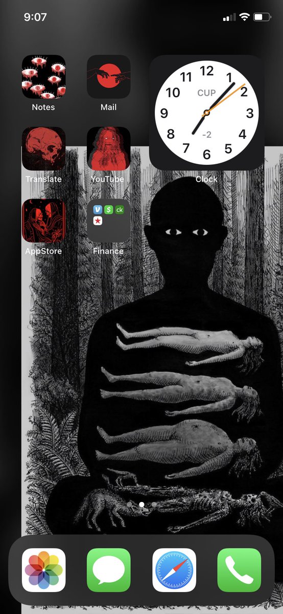 soreeto3's tweet image. Mine looks cute now 😭 #iPhoneHomeScreen