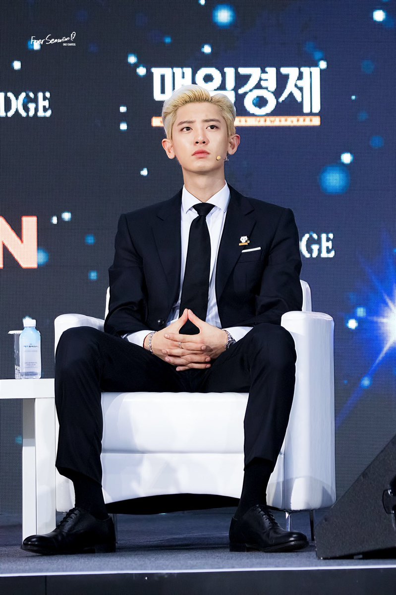 chanyeol pics tweet media