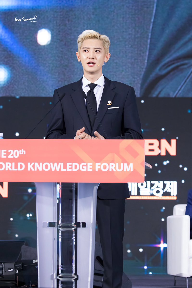 chanyeol pics tweet media