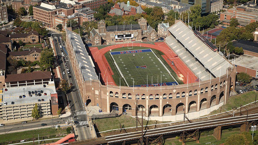 Blessed to receive an offer from The University of Pennsylvania🔴🔵 @PENNCOACHMORRIS @PENNfb @bbarbato53 @730scouting @DABigGreenFB