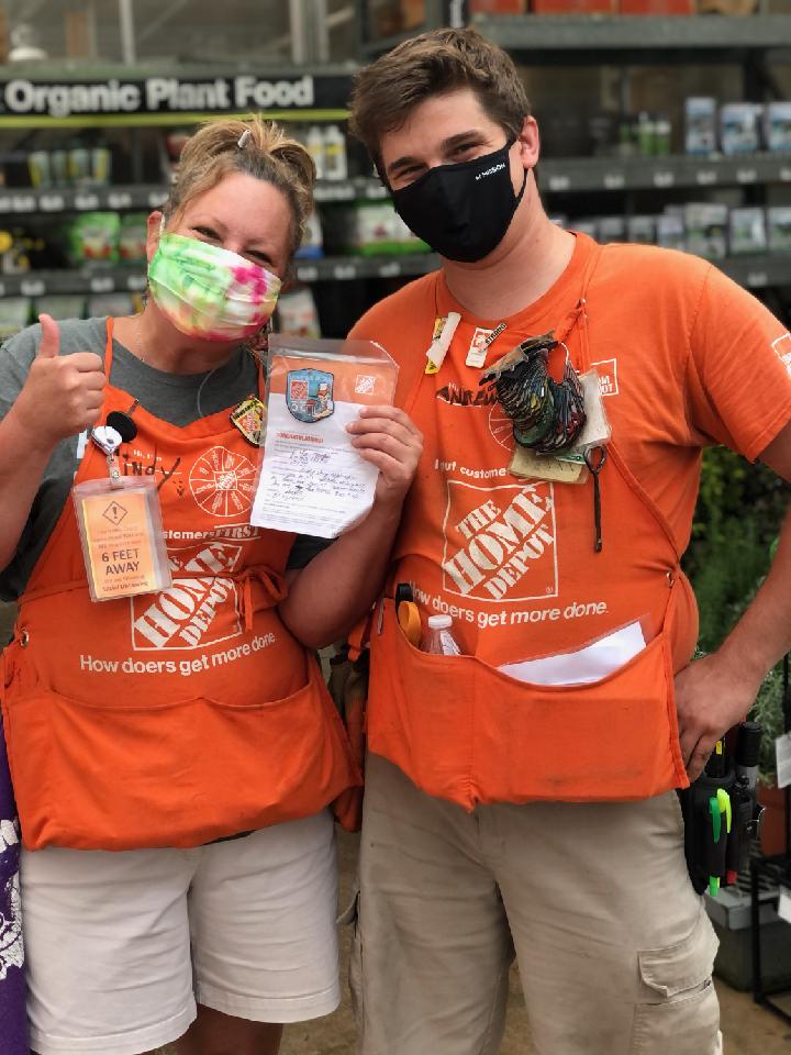 TaraMailliez's tweet photo. 📣Much deserved recognition to Cindy @ #0134. This woman has a positive and fun loving spirit. She works very hard in D28! Cindy recently became FT &amp; a Coach. She doesn't back down from any task or challenge. She is truly an asset to our team! 
Keep it up!!
@hollytate122 https://t.co/FwpQR4S0xe
