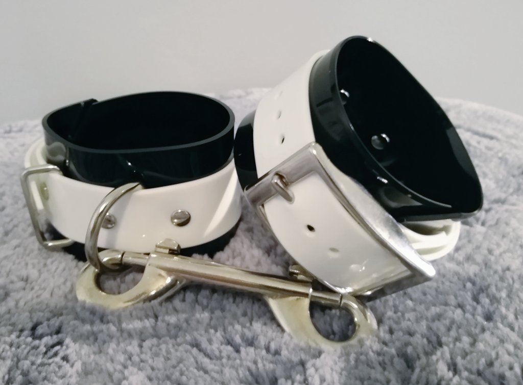 In celebration of reaching 69 followers (nice) we're doing our first giveaway! Up for grabs is this pair of wrist cuffs with double-snap! To enter you just this account and retweet this tweet. We'll announce a winner on Monday!