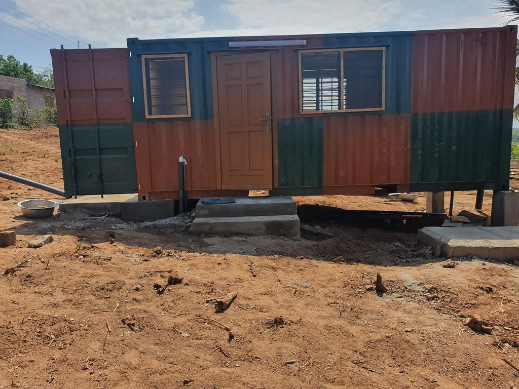 Nom_co_ltd's tweet photo. Client took delivery of this 20ft container house near his lagoon residence in the central region. #nom #lifetimesolutions #concreate https://t.co/065kYbsW35