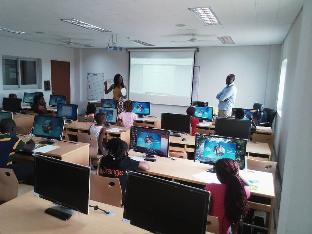 reussitesdupays's tweet image. L'un des principaux produits de son entreprise @CAYSTI237 est le projet ABC Code, un programme pédagogique qui s'appuie sur un logiciel ludique et intuitif qui initie les enfants à la programmation informatique. L'outil qui apprend aux enfants à créer des applications numériques.