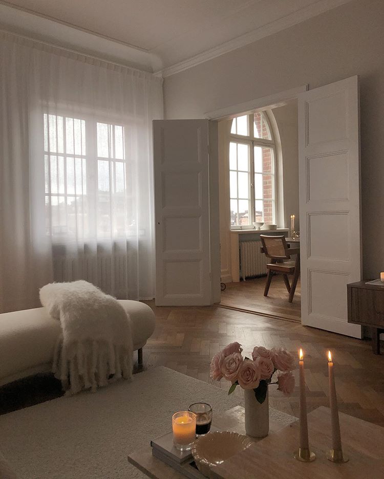 asolegrey's tweet photo. Mood: Peaceful weekend at home doing nothing. Relaxing music playing. Soothing self-care. Clean home with candles lit. Warm and safe. https://t.co/OZ5wmqLxyh