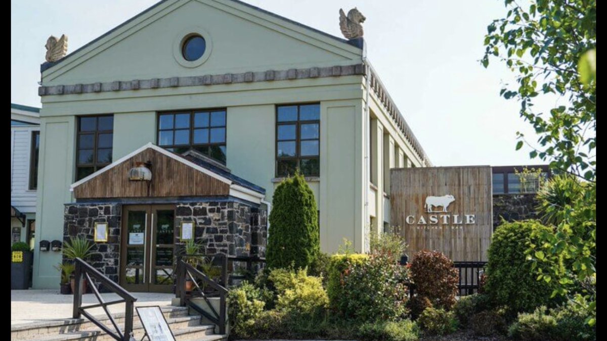 vicky_drysdale's tweet photo. I have to say that the Food & Service in the Player & Caddie Dining area this wk has been outstanding👌⛳️🥩🍴@GalgormCastle @GalgormResort your hospitality was fantastic,Thank you to all the staff for looking after us! @DDFIrishOpen @EuropeanTour #topclassfood #topclassservice https://t.co/y3OggfMDiH
