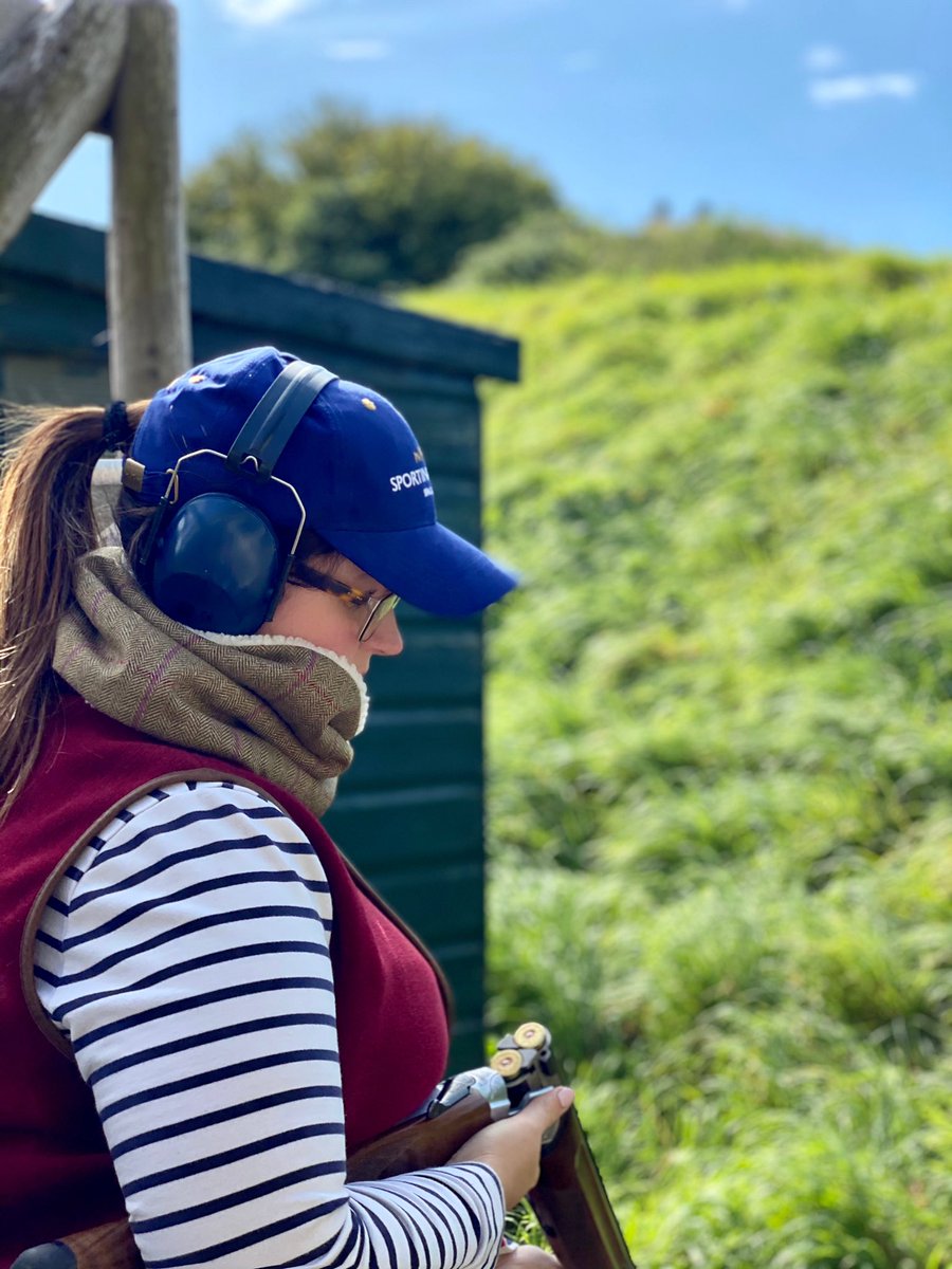 AimeesTweets's tweet photo. Had the best day with @ChelseaBunClub at @BarburyShooting today #pewpewpew #BunClubIsBack π₯ https://t.co/GSmRBcr2j2