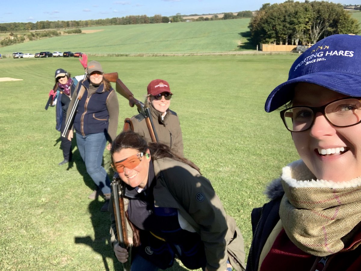 AimeesTweets's tweet photo. Had the best day with @ChelseaBunClub at @BarburyShooting today #pewpewpew #BunClubIsBack π₯ https://t.co/GSmRBcr2j2