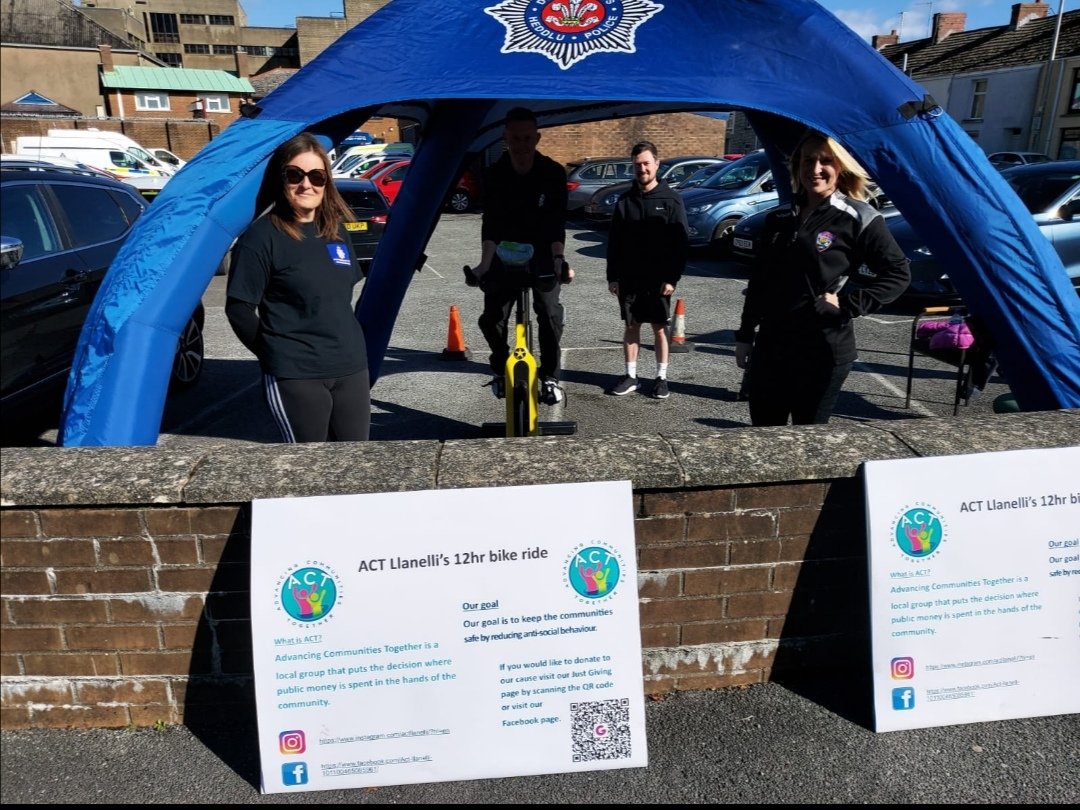 ActLlanelli's tweet photo. Our afternoon shift of PCSOs Dan, Ffion, Llinos &amp; Dave have now started the bike ride 3-9pm. All money raised will go into the ACT pot, where local organisations &amp; community groups can apply for some money. If you would like to donate, scan the below code #llanellicommunity #ACT https://t.co/kvXOCe2mBn