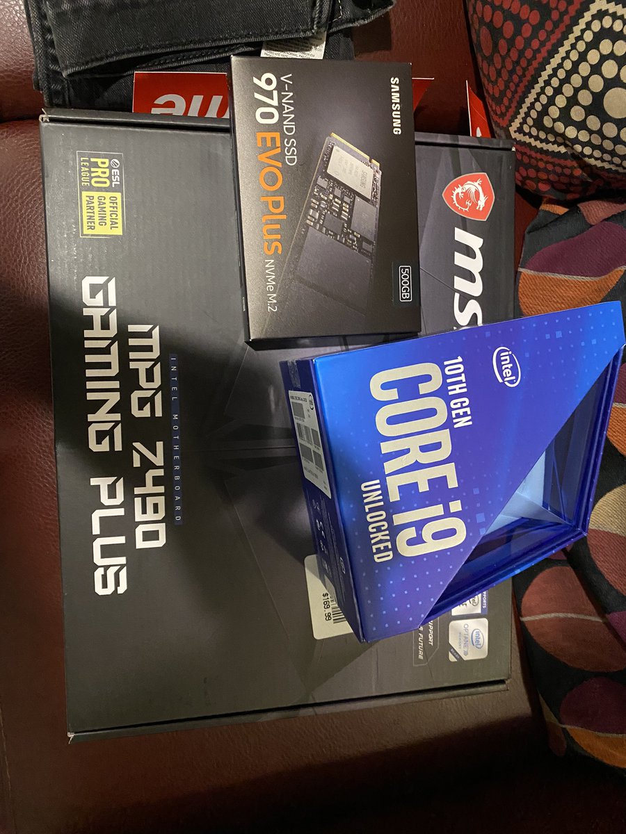 New parts!!!! Putting them in today #corei9 #mpgz490 #MSI #evoplus #twitchstreamer