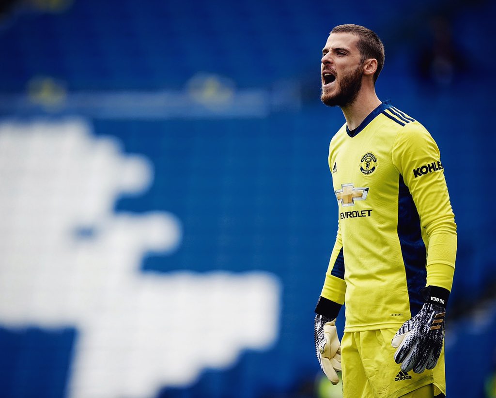 D_DeGea's tweet photo. Resist and never desist 🔴 https://t.co/T0RaNahghc