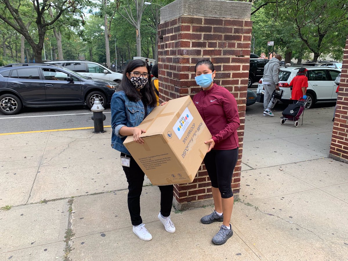 unionsettlement's tweet photo. Special mask delivery for our #EastHarlem community! Thanks to @MaskTransit for donating and helping our families stay safe! https://t.co/Wzf8hmVwvl