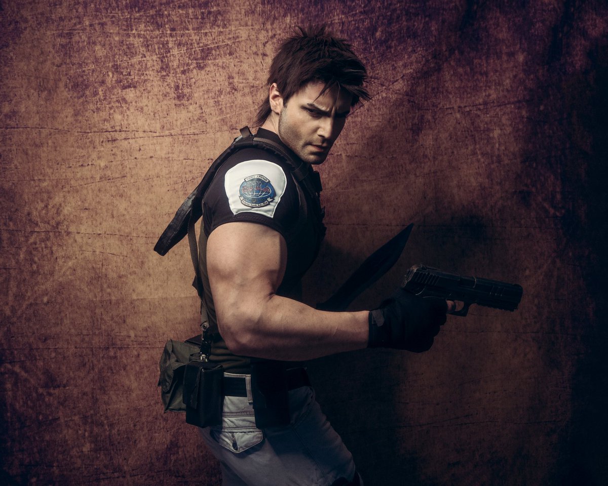 Chris Redfield 💪 RESIDENT EVIL 🖤 Can't wait to have a professional P...