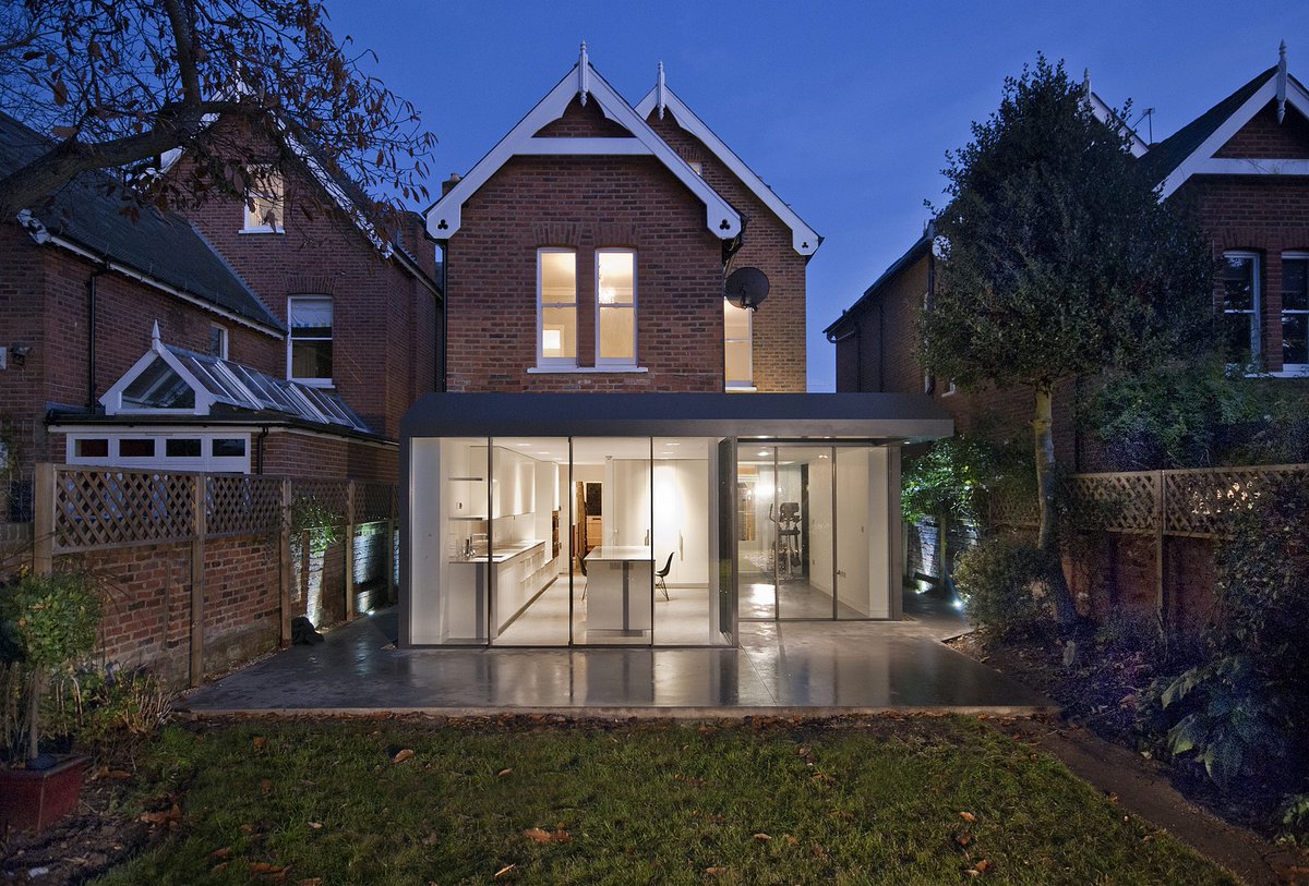 Archidust_'s tweet photo. Under Over
#House #Kitchen #Living #Gymnasium #Brickwork #Roof #Floor #Door #Underfloorheatingsystem #Glazedslidingdoor #Window #Rooflight #Ventilation
https://t.co/J4iRVJhLy6 https://t.co/viZsBqrXre