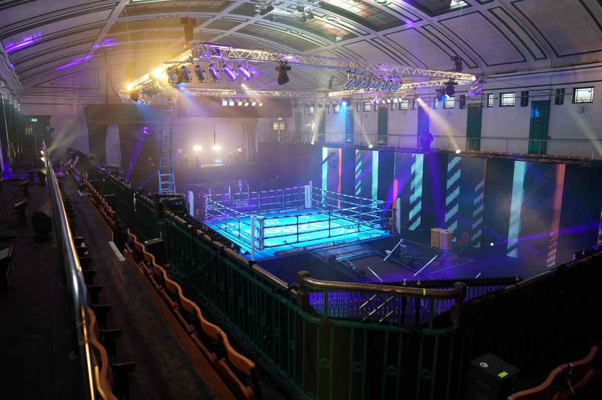 FrankWarren's tweet image. Tonight, we return to the spiritual home of British boxing 🙌

Join us live from 7.30pm for the first male world title fight on British soil in 2020 and so much more! 🥊 

#TaylorKhongsong