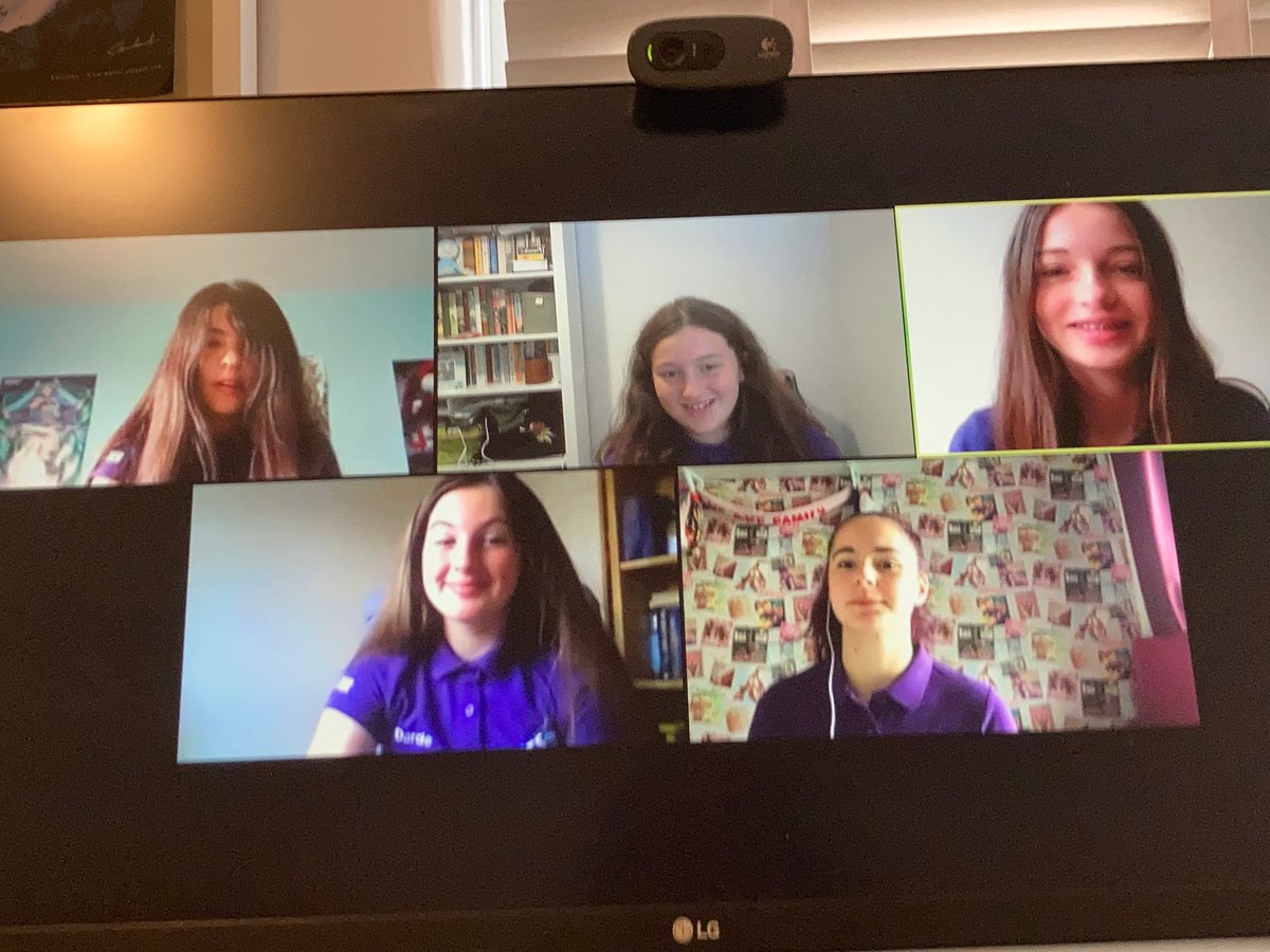 And that’s the day done! Congratulations to everyone who won! We won the team identity award and can’t wait to get started moving to pro class
@f1inschoolsUK 
#eachforequal #oneofthemillion