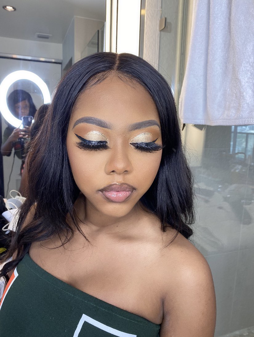 My out of town doll wanted a touch of gold 🤩✨

#miamimua #miamimakeup #blackgirlmagic #miamihairstylist #nycmua #makeupforblackwomen #undiscoveredmuas #atlmakeupartist #makeupvideos #makeupartist #makeup #mua