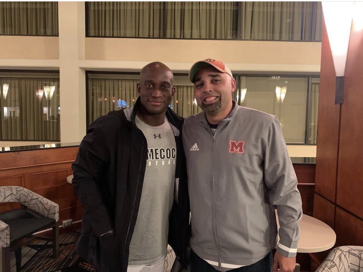 CoachP247's tweet photo. Rooting for my guy today. One of the best in the country. We go way back. @Coach_TRob #305Made #Teammates4Life https://t.co/v5n5XKnoei
