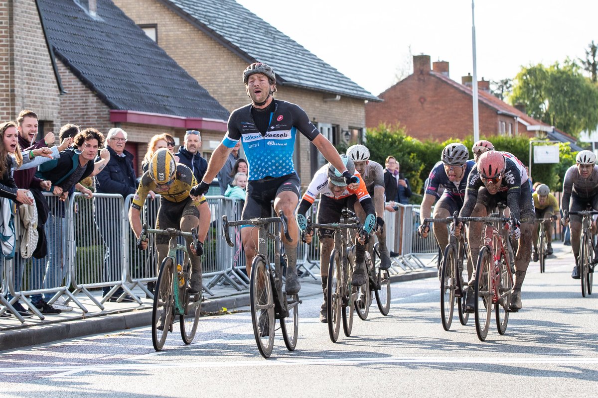 Topcompetitie LIVE tweet media