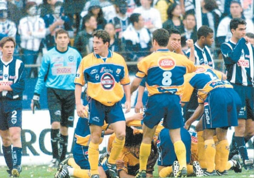 MuseoTigres's tweet photo. Tigres UANL 2000 2001
Clásico Regio https://t.co/gNubgTc2Vm