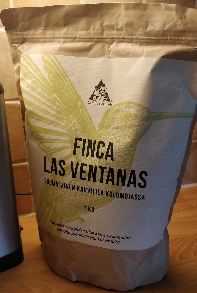 Täydellinen ajoitus. Aamulla pussin vikat .@fincaventanas-pavut myllyyn ja puolenpäivän maissa tekstiviesti kertoo seuraavan kuukausitilauksen löytyvän Postista. #kahvi #fincalasventanas #treehugger https://t.co/KhCqD4lILE