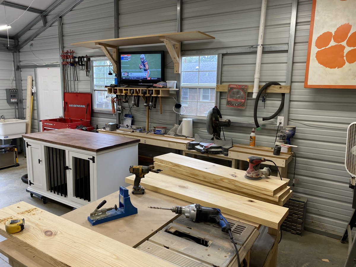 clemson3335's tweet image. My happy place. #gameday #projecttime #newworkshop