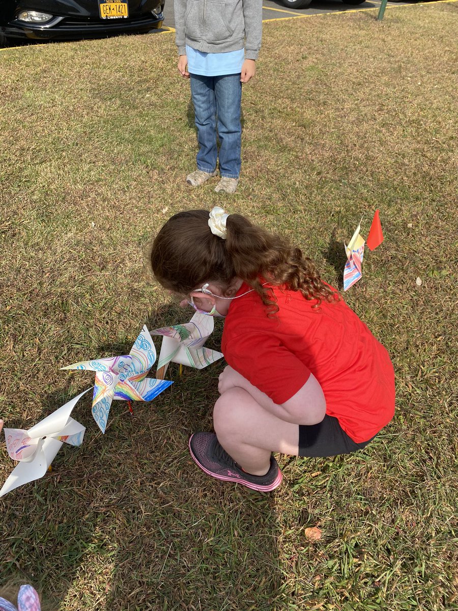 Pinwheels for Peace! ✌🏻❤️<a href="/WOSnews/">William O. Schaefer</a> <a href="/MrsPiteo/">Mrs. Piteo</a>
