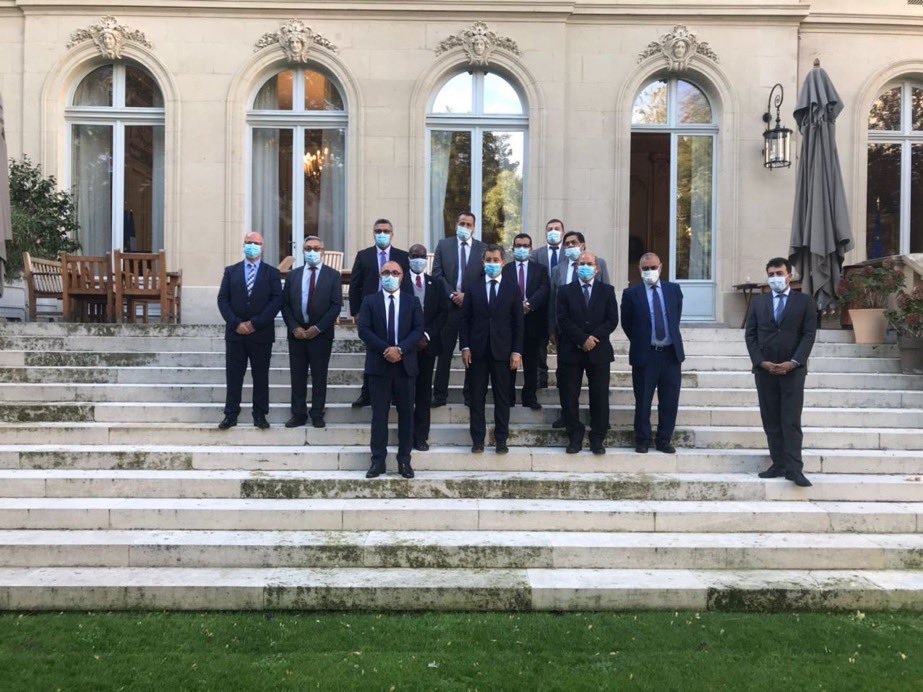 senateur61's tweet photo. Je ne suis pas aussi combattive que mon amie @laurossignol mais franchement ce week-end ça a été le pompom en matière de parité ... quels tableaux 100% testostérone franchement c’est pas bientôt fini 🥊🥊🥊🥊 @JamaisSansElles https://t.co/yxKq7I9lfp