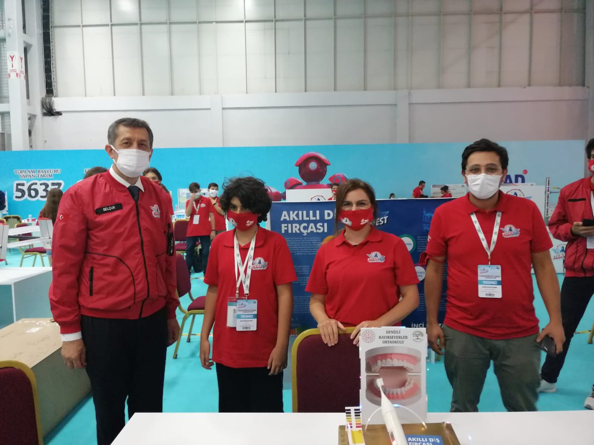 İlçemiz hayırseverler ortaokulu, "akıllı diş fırçası" projesi ile katıldığı Teknofest 2020 fuarında Sayın bakanımızın ziyareti ile onurlandırıldı. İlçemizi başarı ile temsil eden yönetici, öğretmen ve öğrencilerimize teşekkürlerimizi sunuyoruz.