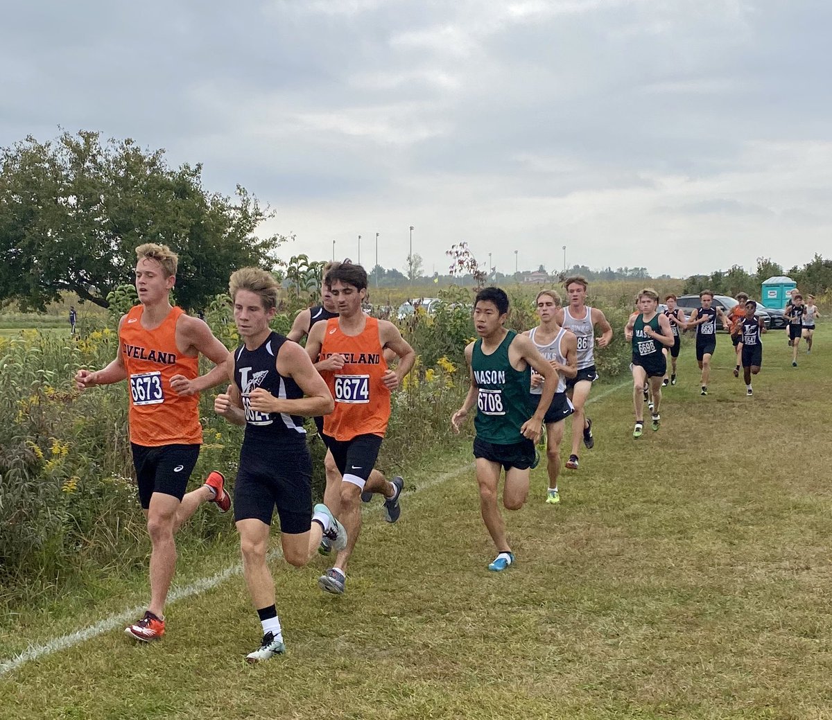 The ladies had a great victory at @LEHS_xc against some of the top ranked teams in the state. The boys ran their young guns and finished 3rd against many ranked teams. Freshman Jerry Xu climbed to #4 all time with 16:25. https://t.co/qyrJBo1R90