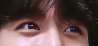 Close up to his pretty eyes 