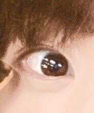 Close up to his pretty eyes 